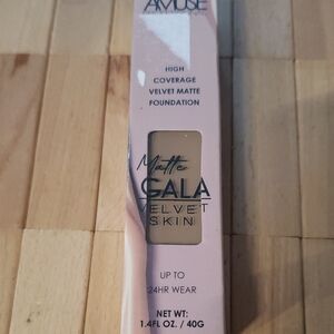 Amuse Society Velvet Matte Foundation - Tan